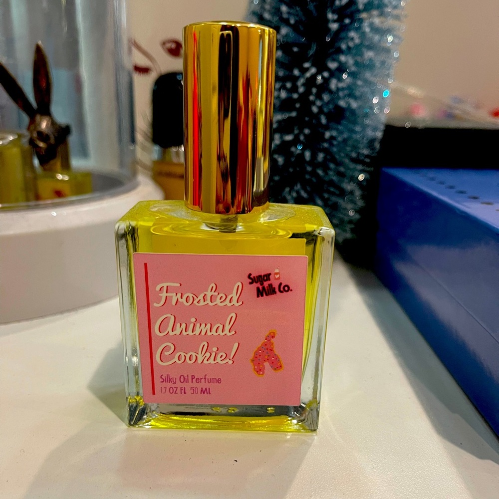 Frosted animal cookie perfume sugar milk co